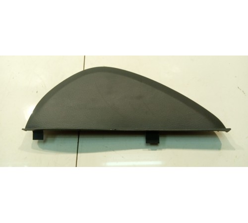 Боковая накладка торпеды (левая)