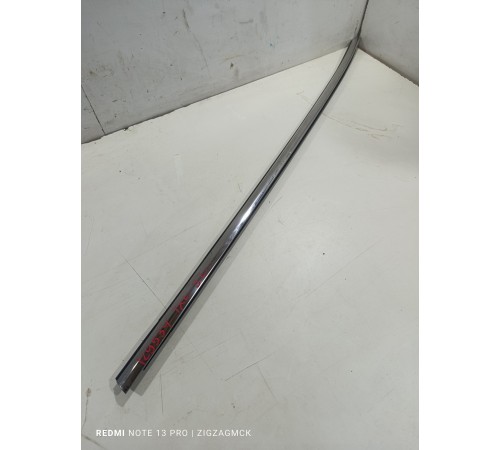 Уплотнитель стекла задний левый внешний