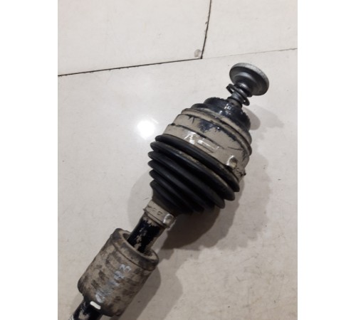 Привод(полуось) передний левый