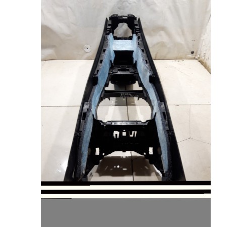 Центральная консоль с подлокотником