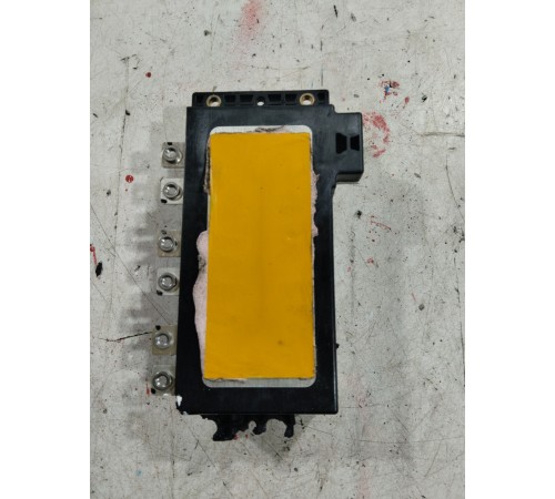 Регулятор напряжения (электронный блок управления)