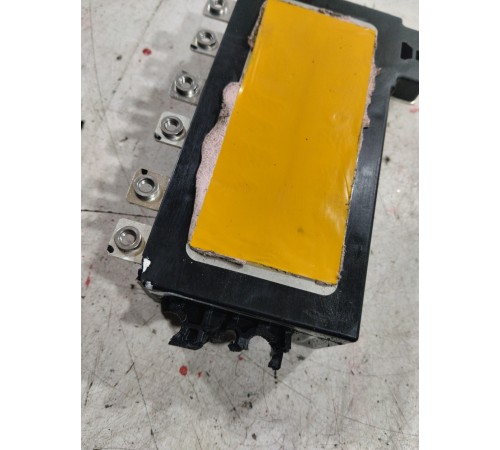 Регулятор напряжения (электронный блок управления)