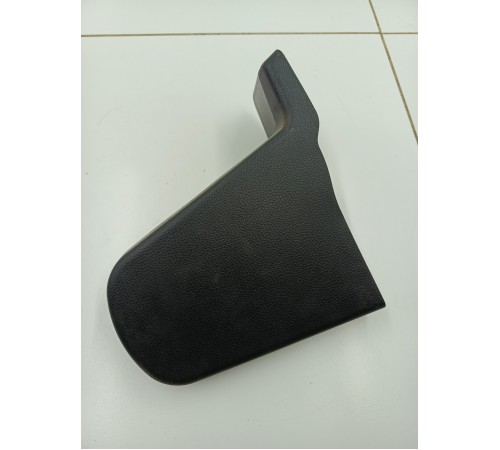 Накладка крышка сиденья правая боковая нижняя