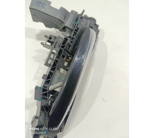 Ручка двери передняя правая внешняя