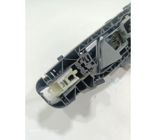 Ручка двери передняя правая внешняя