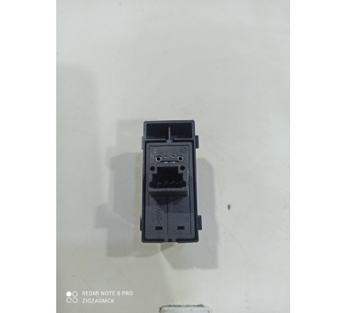 Кнопка блокировки дверей