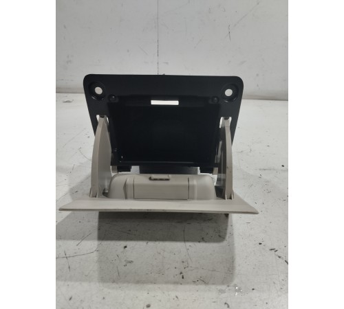 Бардачок вещевой ящик