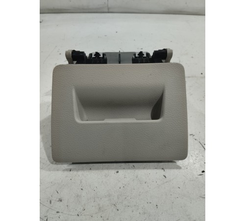 Бардачок вещевой ящик