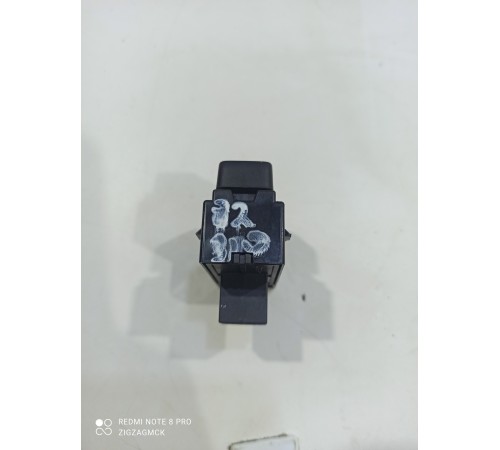 Кнопка блокировки дверей