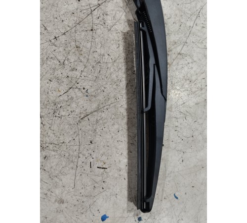 Поводок стеклоочистителя задний