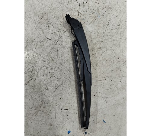 Поводок стеклоочистителя задний