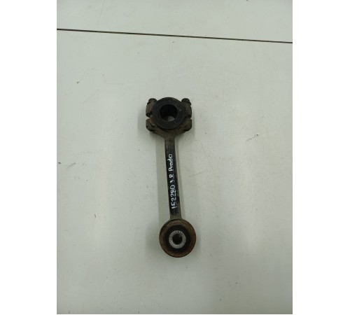 Рычаг задний правый