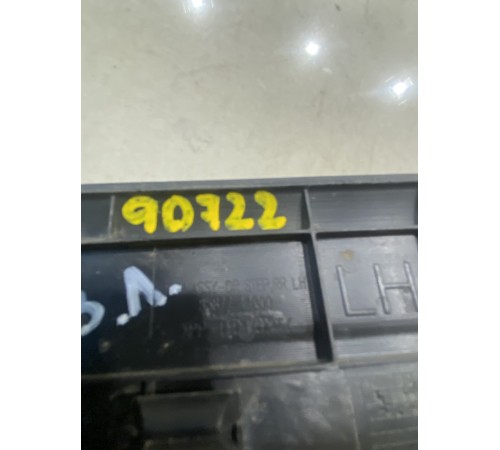 Накладка порога (задняя левая)