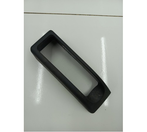 Кожух ручного тормоза ручника