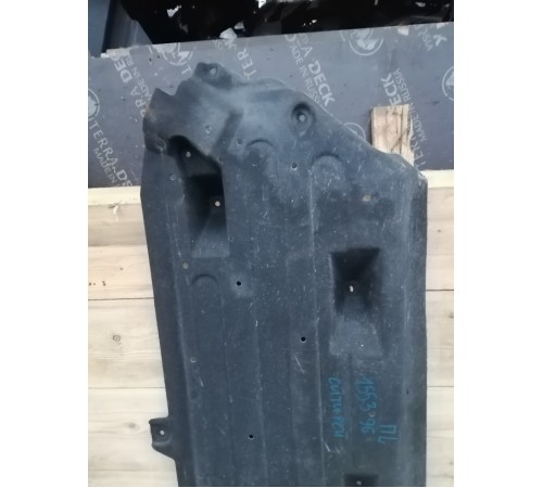 Защита антигравийная передняя левая