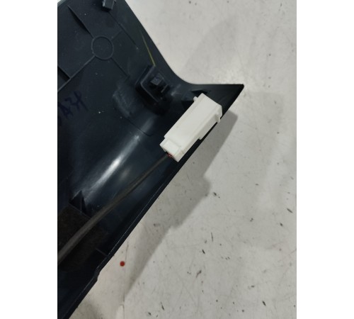 Накладка порога (передняя левая)