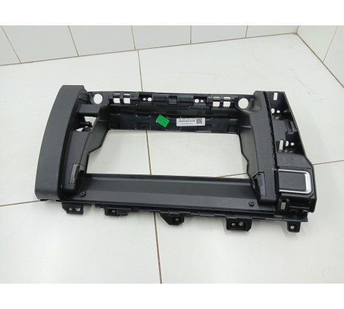 Накладка торпедо правая под бардачок