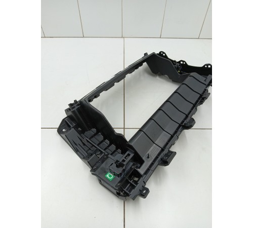 Накладка торпедо правая под бардачок