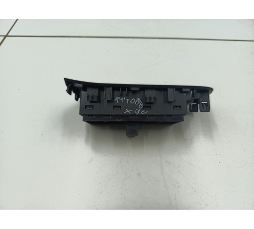 Блок управления стеклоподьемниками