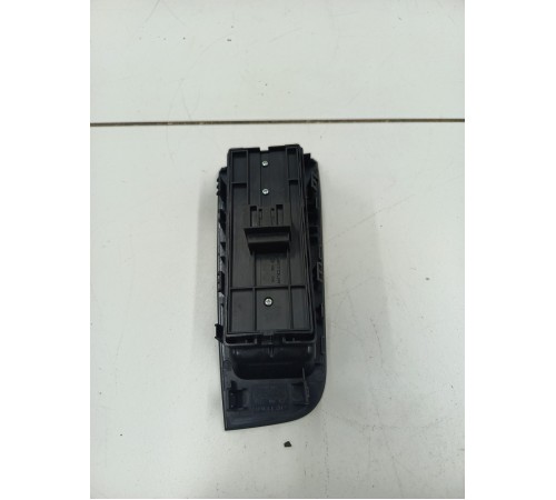 Блок управления стеклоподьемниками