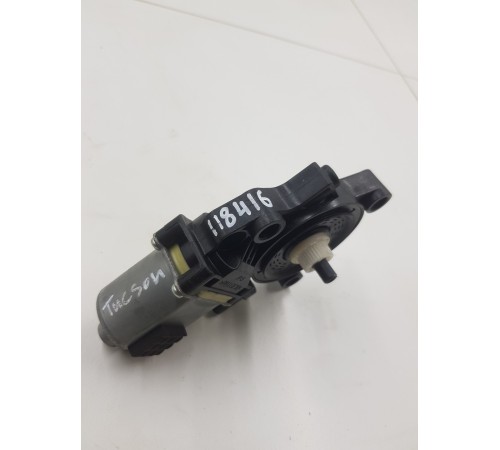 Моторчик стеклоподъемника задний правый