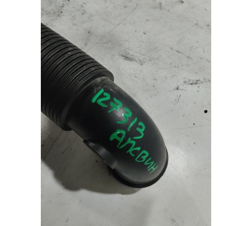 Патрубок воздушного фильтра