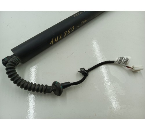 Амортизатор багажника правый