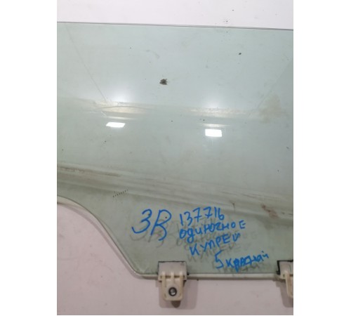 Стекло двери заднее правое