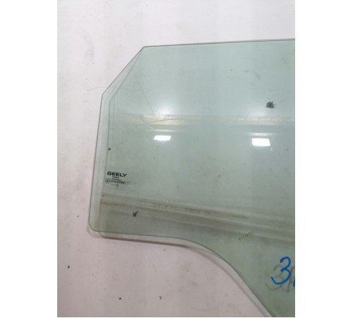 Стекло двери заднее правое