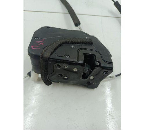 Замок двери передний левый