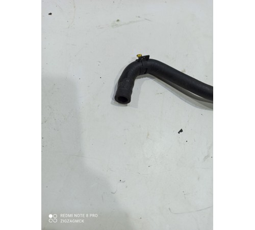Патрубок системы охлаждения