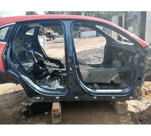 Порог правый с центральной стойкой