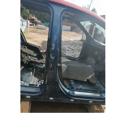 Порог правый с центральной стойкой