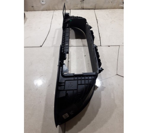 Накладка подножки передняя правая