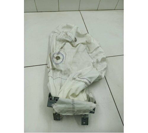 Подушка безопасности пассажира