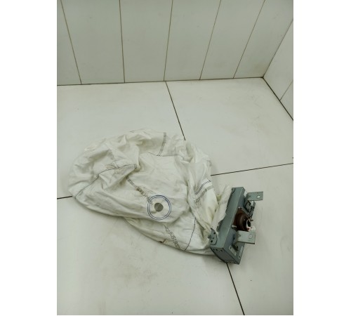 Подушка безопасности пассажира