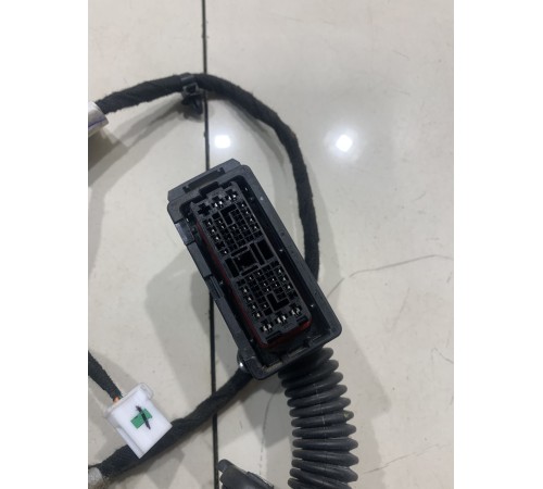 Электропроводка двери (передняя левая)