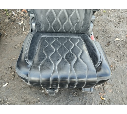 Сиденье третьего ряда правое