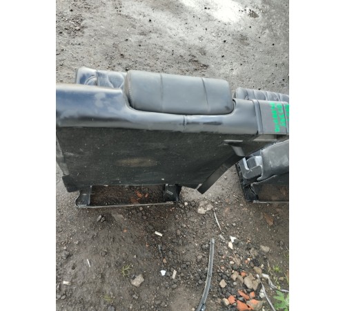 Сиденье третьего ряда правое