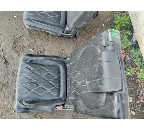 Сиденье третьего ряда правое