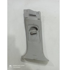 Накладка центральной стойки левая