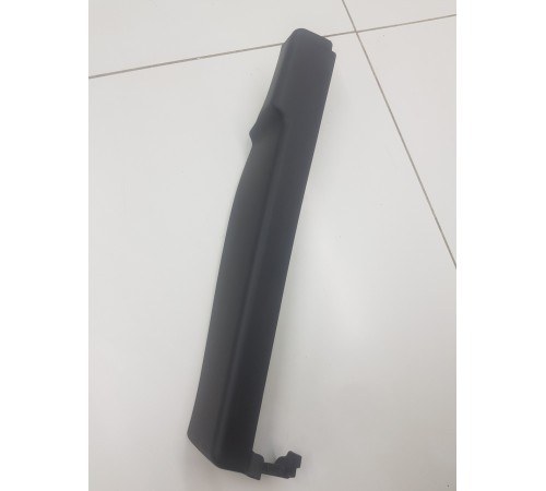 Накладка сиденья передняя правая