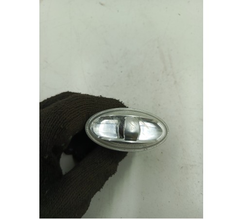 Повторитель поворота в крыло