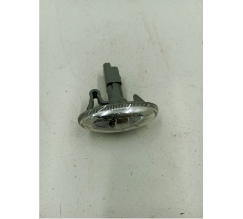 Повторитель поворота в крыло