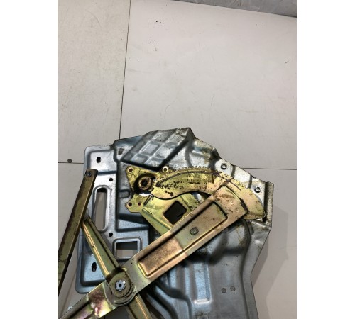 Стеклоподъёмник (задний, левый)