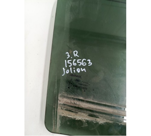 Стекло двери заднее правое