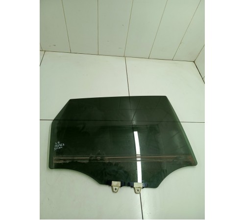 Стекло двери заднее правое