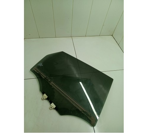 Стекло двери заднее правое