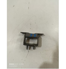 Петля крышки багажника левая