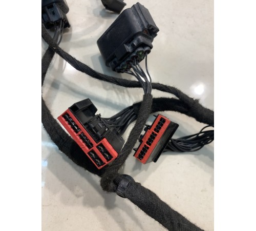 Электропроводка двери (передняя, левая)